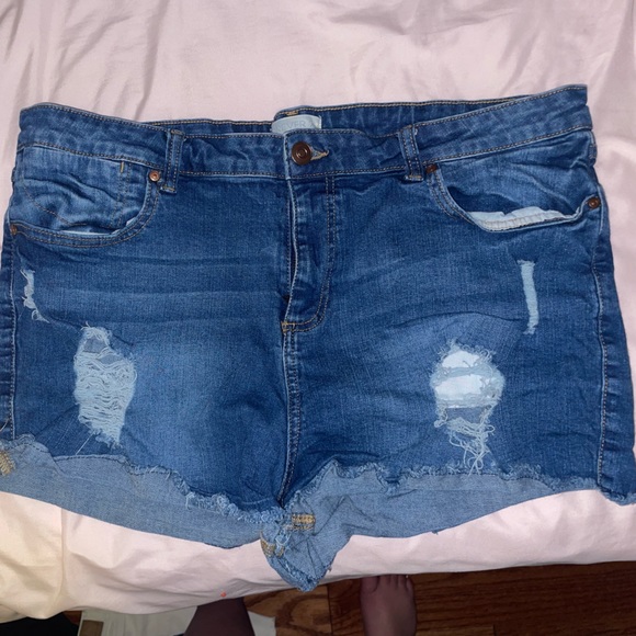 Forever 21. Jean shorts. - Picture 1 of 3